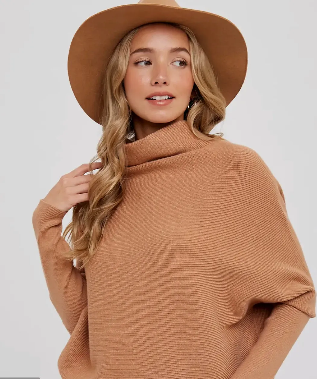 BLUIVY SLOUCH NECK DOLMAN PULLOVER