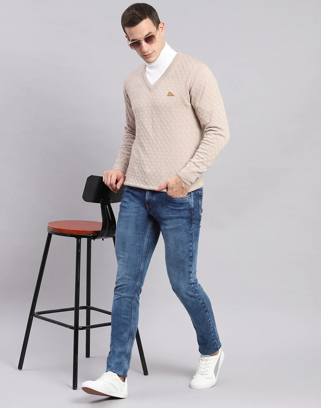 Men Beige Self Design V Neck Full Sleeve Sweaters/Pullovers