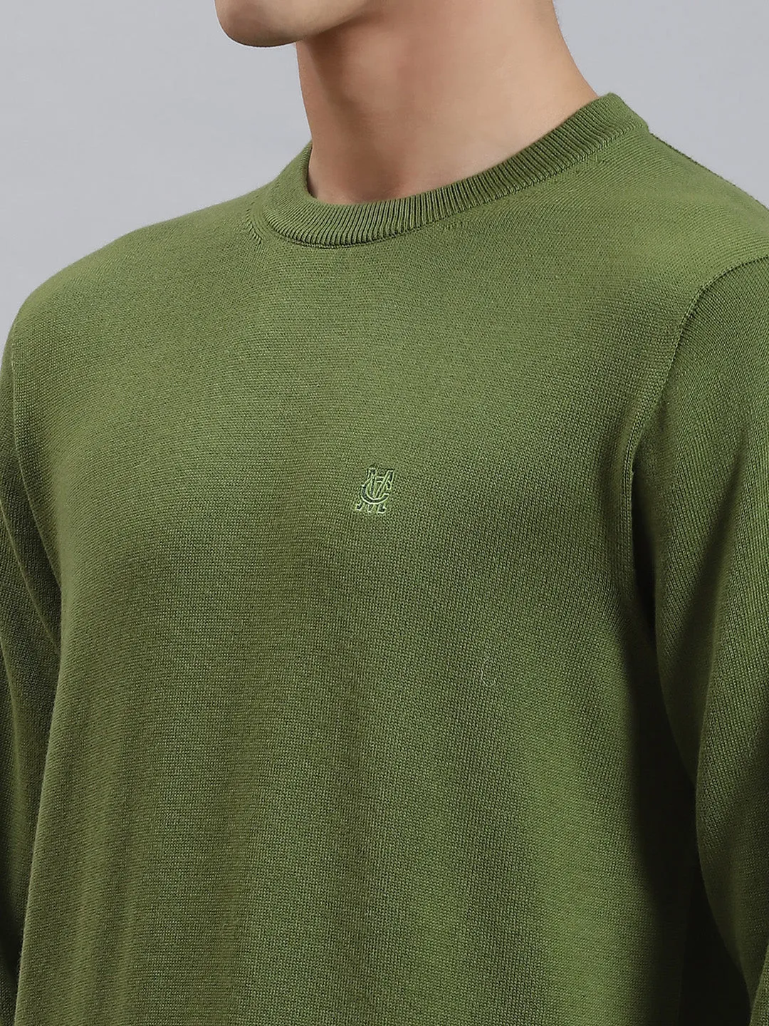 Men Olive Solid Round Neck Full Sleeve Sweaters/Pullovers